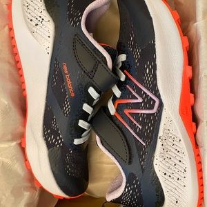 Youth New Balance Dynasoft Nitrel v5 Bungee Lace with Hook, sz 3 (US kids)